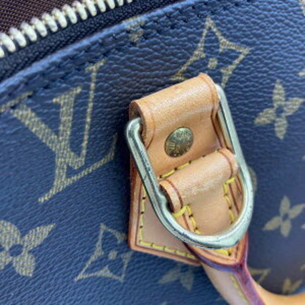 Louis Vuitton Monogram Alma Handbag - Picture 7 of 8